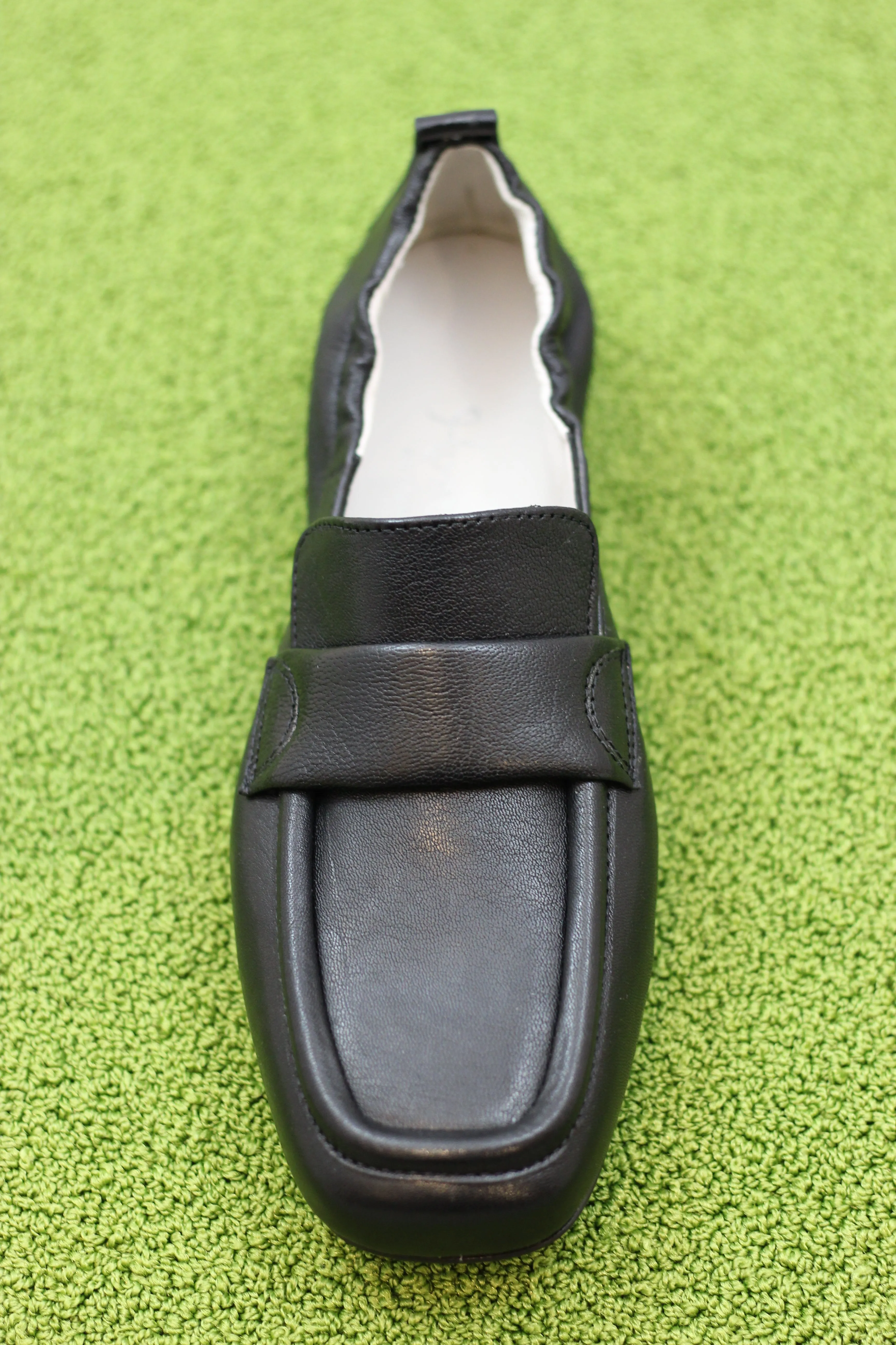 Women's 20979 Loafer - Black Leather